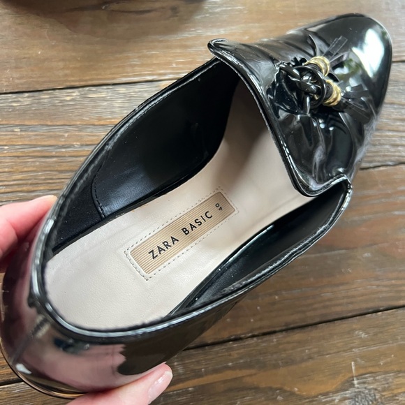 Zara Basic Glossy Black Patent Leather Tassel Loafers - Picture 3 of 8